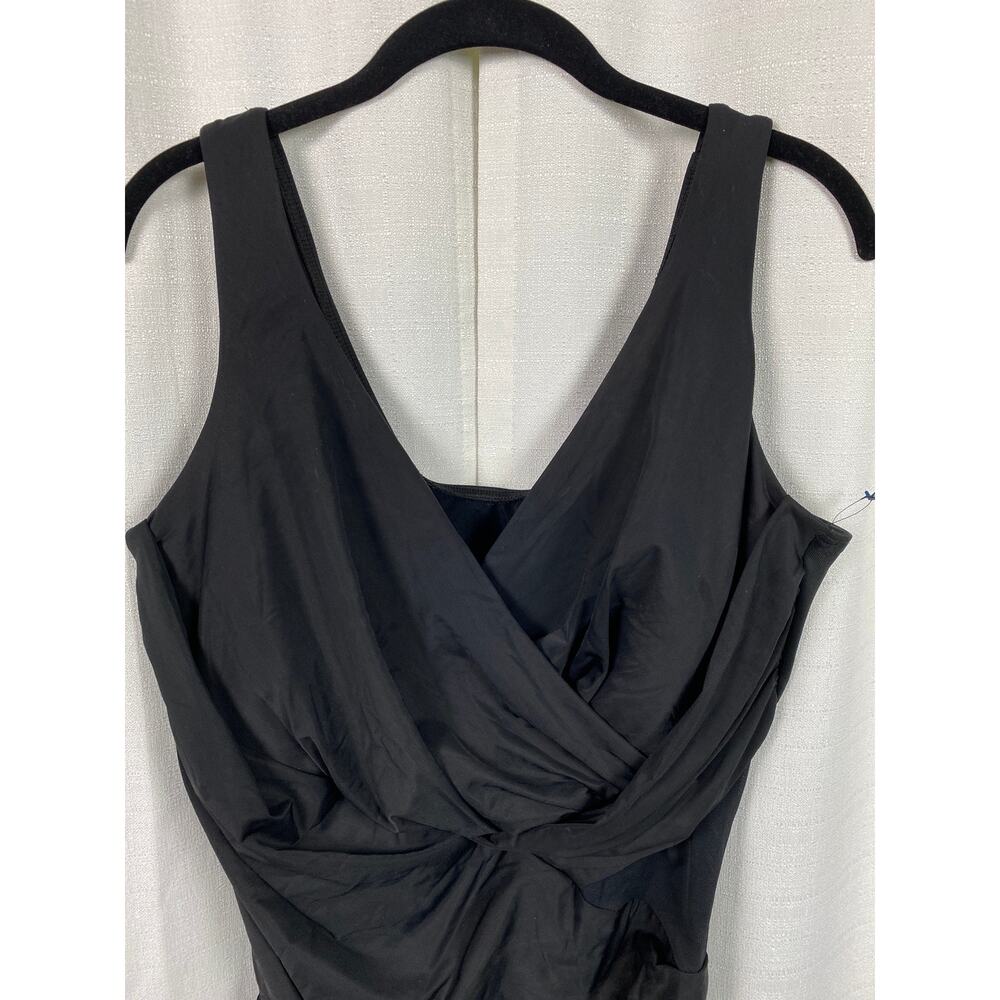 Miraclesuit Black Crossover One Piece Swimsuit Sz.20W NWOT - Picture 7 of 16